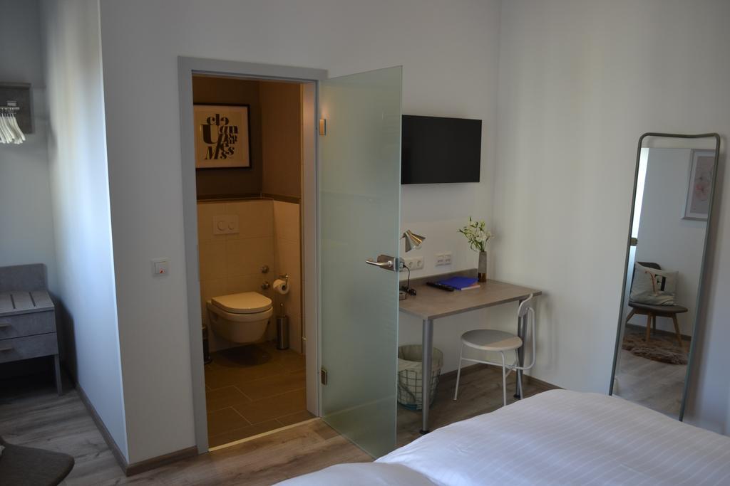Boutique-Hotel "Stilvoll" Andernach Oda fotoğraf